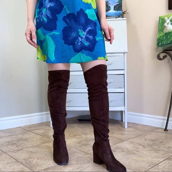 Tall Sueded Brown Block Heel Over The Knee Boots - Picture 15 of 16